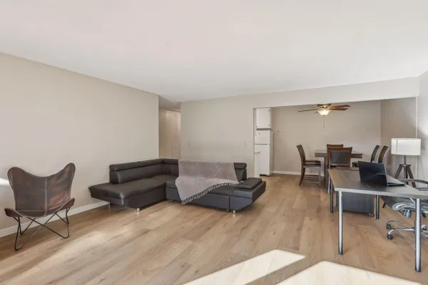 $139,900 | 4350 Brookside Court, Unit 114, Edina, MN 55436