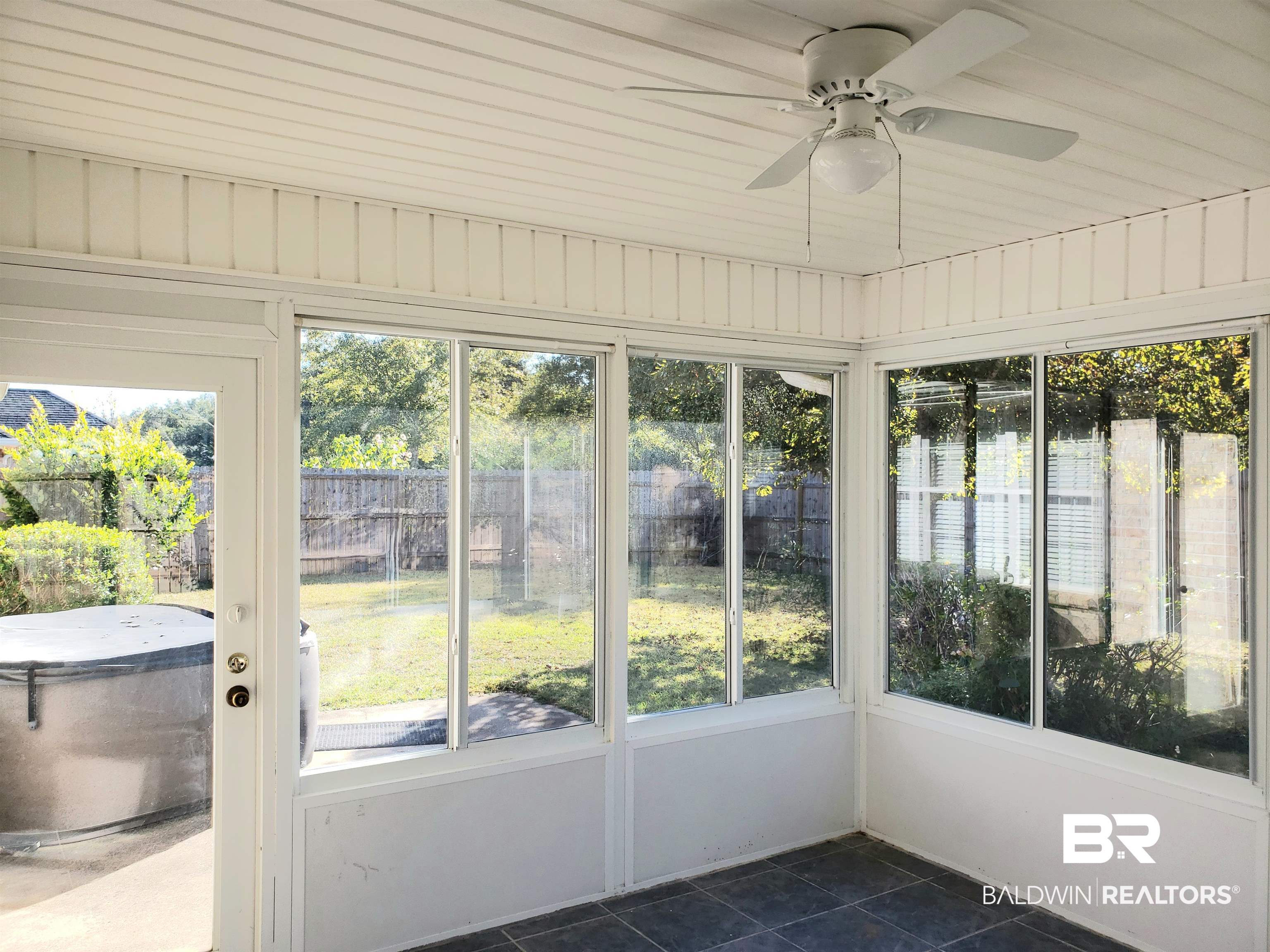 14535 Abacus Drive Foley, AL 36535 - Photo 11 of 15 12 x 12 Enclosed Sunroom