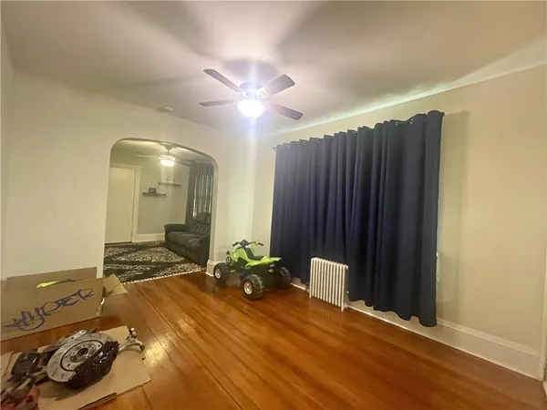 $2,300 | 1005 Narragansett Boulevard, Unit 1, Providence, RI 02905