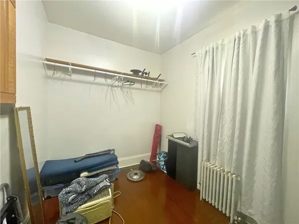 $2,300 | 1005 Narragansett Boulevard, Unit 1, Providence, RI 02905