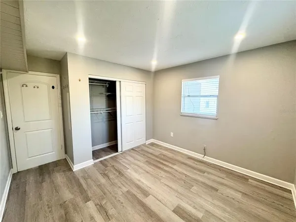 $3,000 | 3913 South Shade Avenue, Sarasota, FL 34231