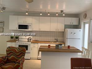 1231 Pennsylvania Avenue, Unit 2 Miami Beach, FL 33139 - Photo 5 of 7