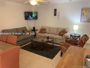 1231 Pennsylvania Avenue, Unit 2 Miami Beach, FL 33139 - Photo 6 of 7