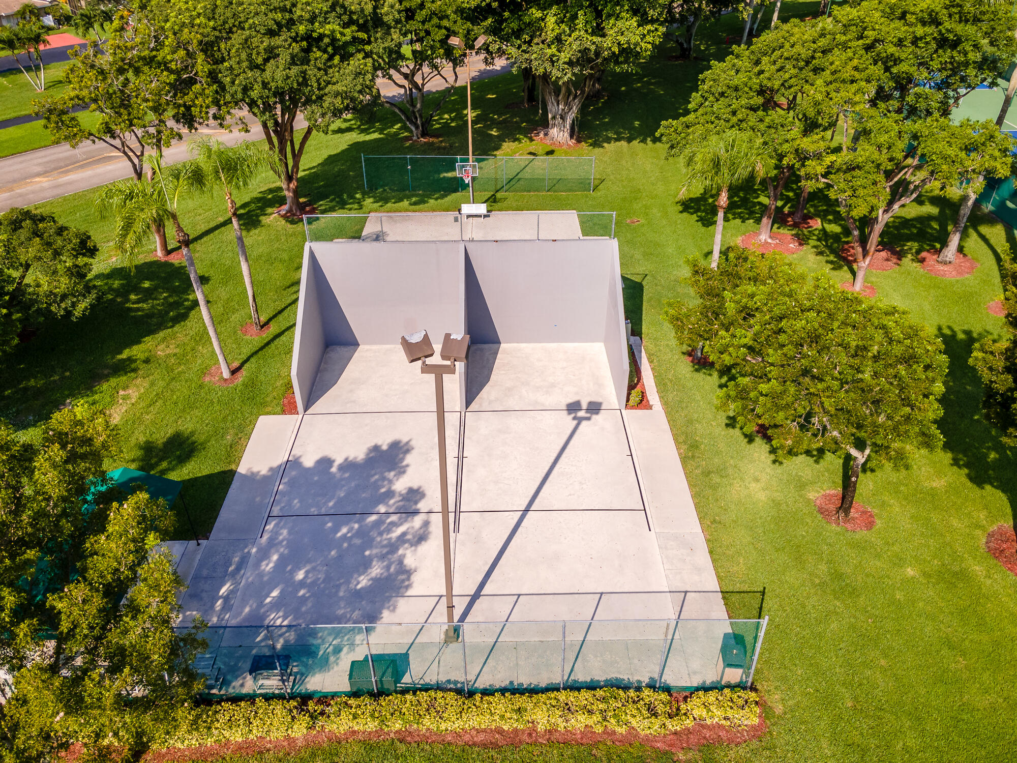 8182 Springtree Road Boca Raton, FL 33496 - Photo 27 of 29 8879-37