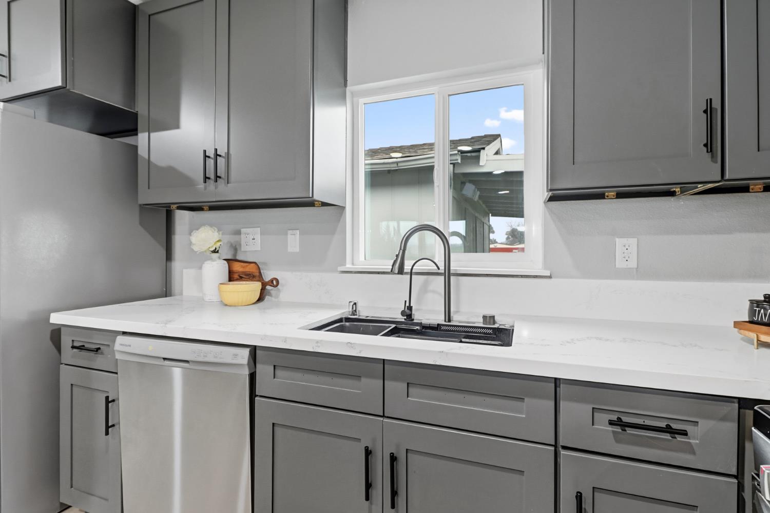 4705 Arboga Road Olivehurst, CA 95961 - Photo 15 of 56