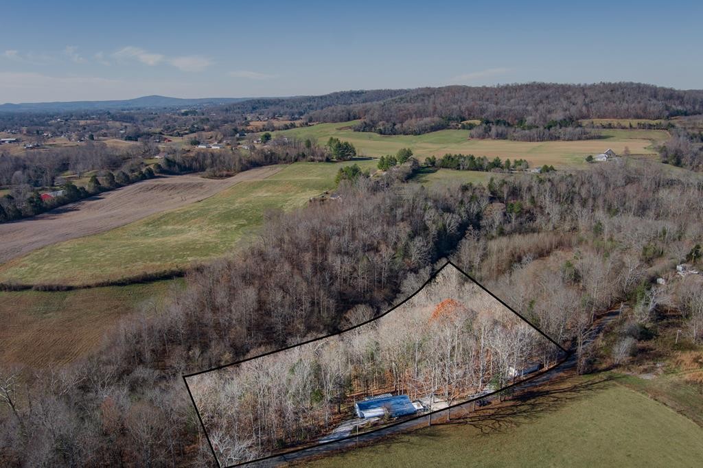 655 Mary Gardner Road Sparta, TN 38583 - Photo 3 of 34 Gallery Image 3