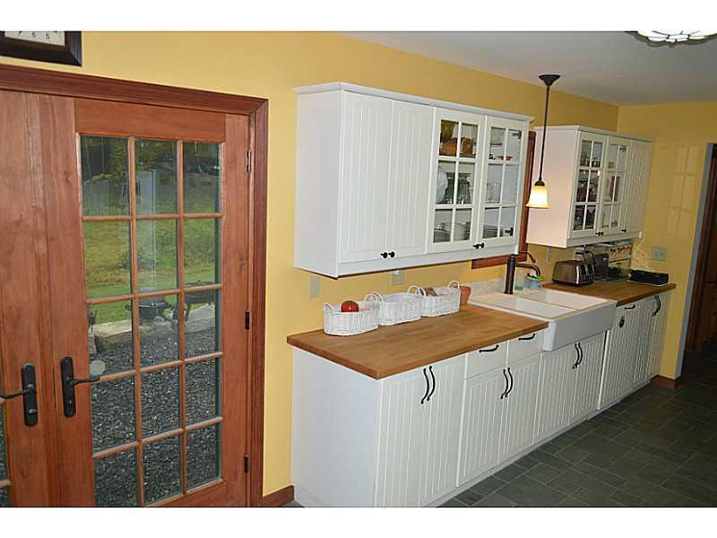 356 Desert Pond Road Mount Vernon, ME 04352 - Photo 12 of 26 Kitchen.