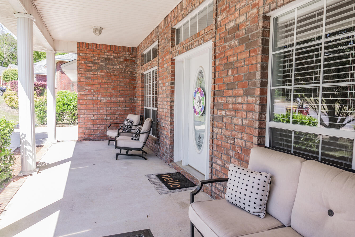 656 Territory Lane Crestview, FL 32536 - Photo 5 of 35 a building outdoor space with patio furniture
