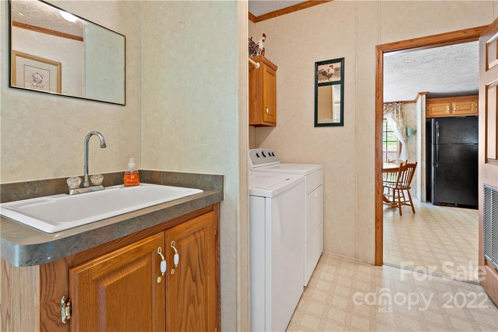 149 Church Road Fairview, NC 28730 - Photo 21 of 37 Gallery Image 21