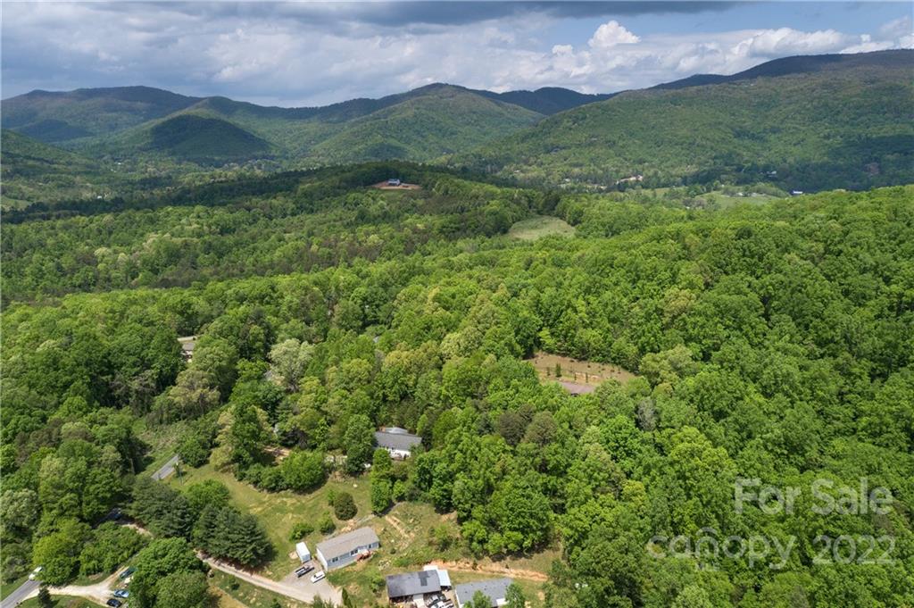 149 Church Road Fairview, NC 28730 - Photo 8 of 37 Gallery Image 8