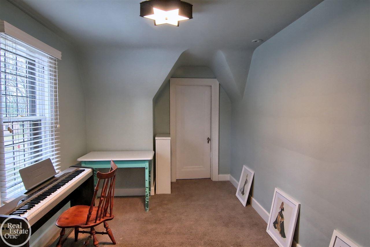 176 Moran Road Grosse Pointe Farms, MI 48236 - Photo 21 of 29