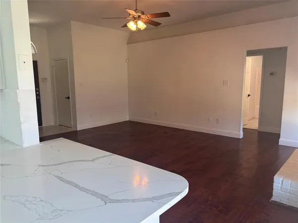 $320,000 | 917 Cole Avenue, Denton, TX 76208