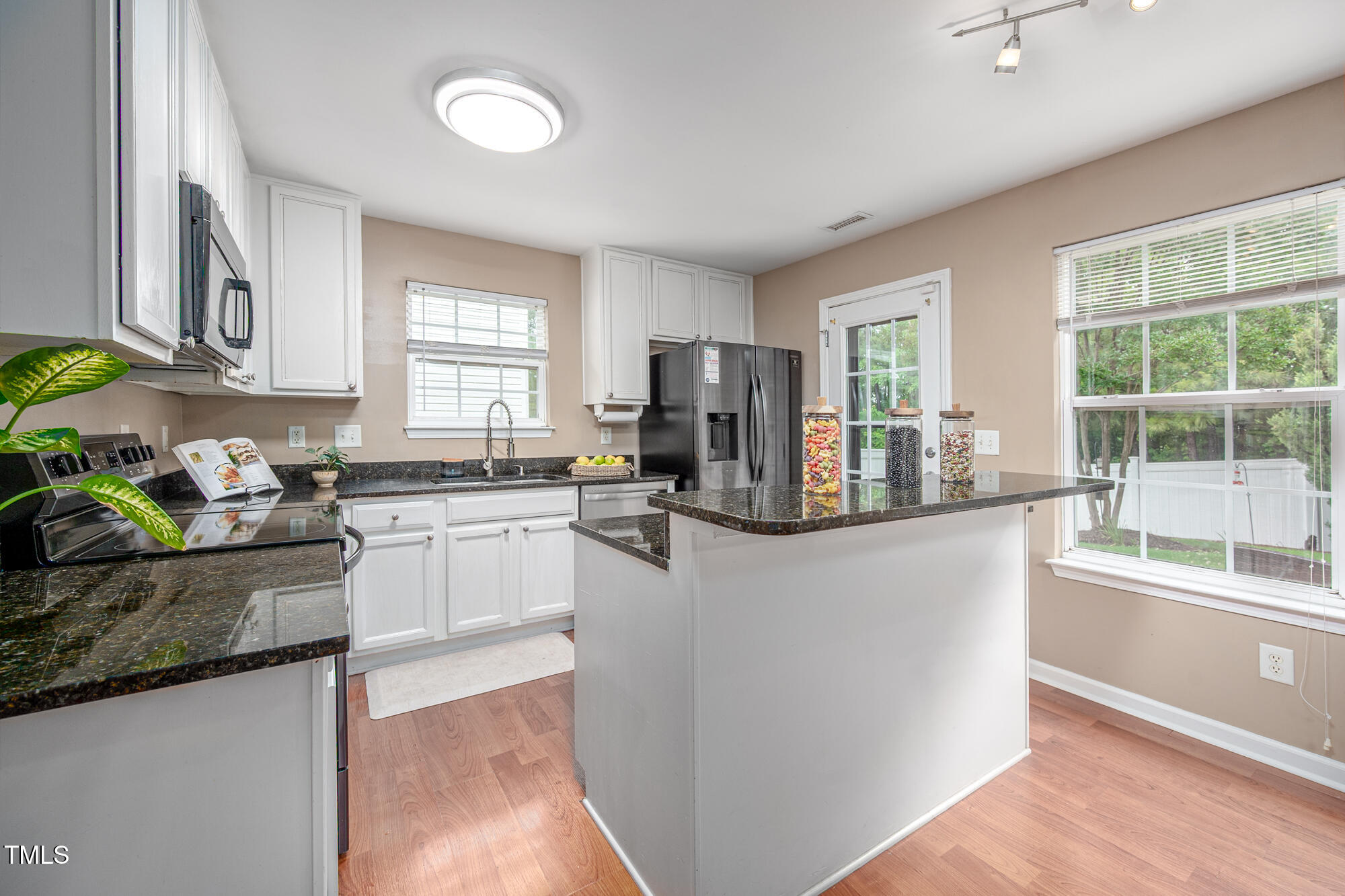 313 Weeping Willow Drive Durham, NC 27704 - Photo 12 of 39 313WeepingWillow-10