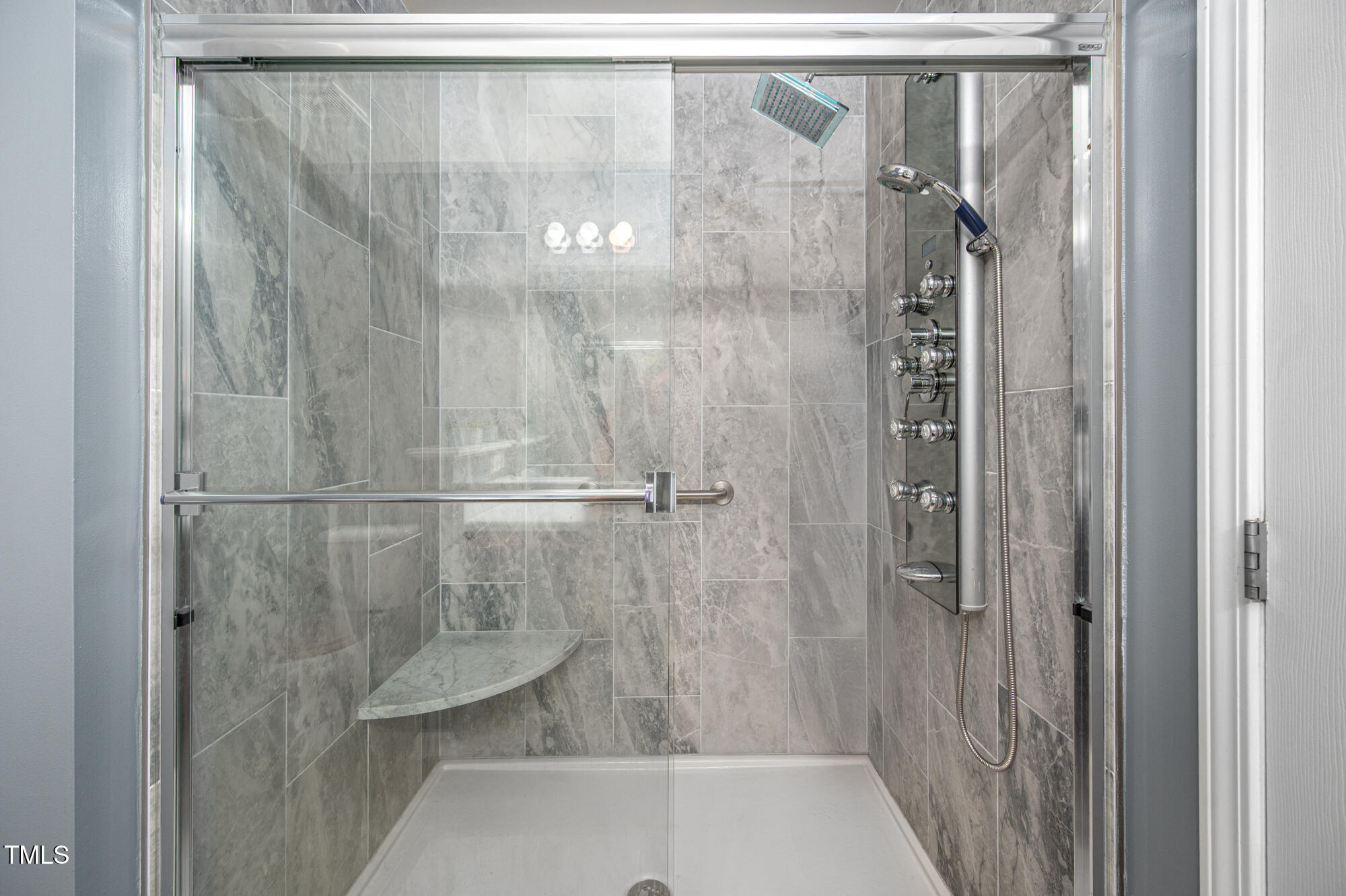 313 Weeping Willow Drive Durham, NC 27704 - Photo 28 of 39 313WeepingWillow-29