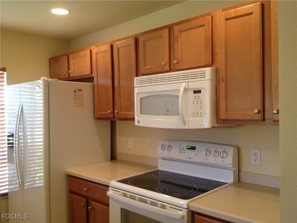 12010 Rock Brook Run, Unit 1701 Fort Myers, FL 33913 - Photo 3 of 14