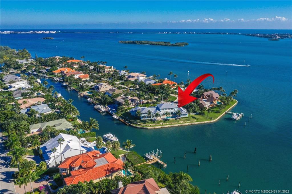 25 Island Road Stuart, FL 34996 - Photo 3 of 24 a view of a lake