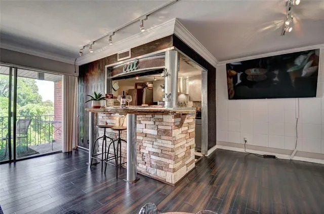 $118,000 | 502 East Avenue J, Unit C, Grand Prairie, TX 75050