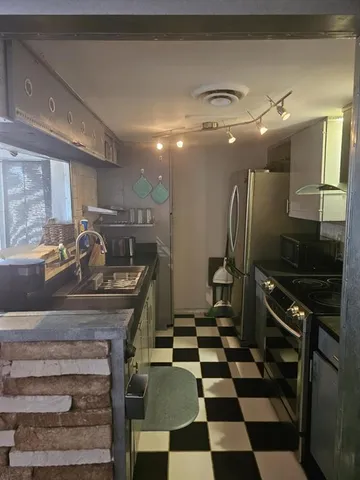 $118,000 | 502 East Avenue J, Unit C, Grand Prairie, TX 75050