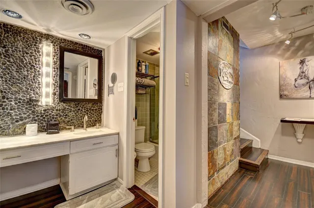 $118,000 | 502 East Avenue J, Unit C, Grand Prairie, TX 75050