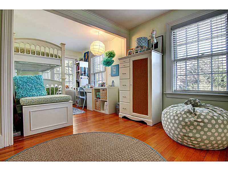 228 Rumstick Road Barrington, RI 02806 - Photo 16 of 25 Bedroom.