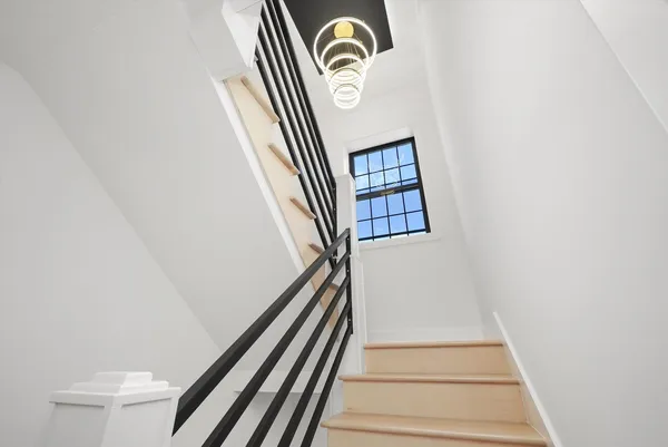 $3,600 | 4153 North Hermitage Avenue, Unit 2S, Chicago, IL 60613