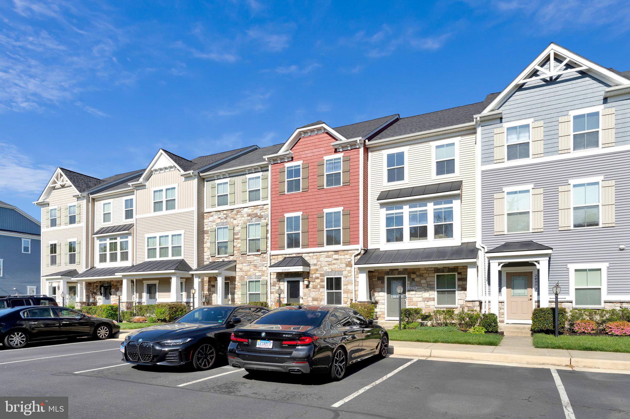 24977 Coats Square Aldie, VA 20105 - Photo 2 of 32 a building view