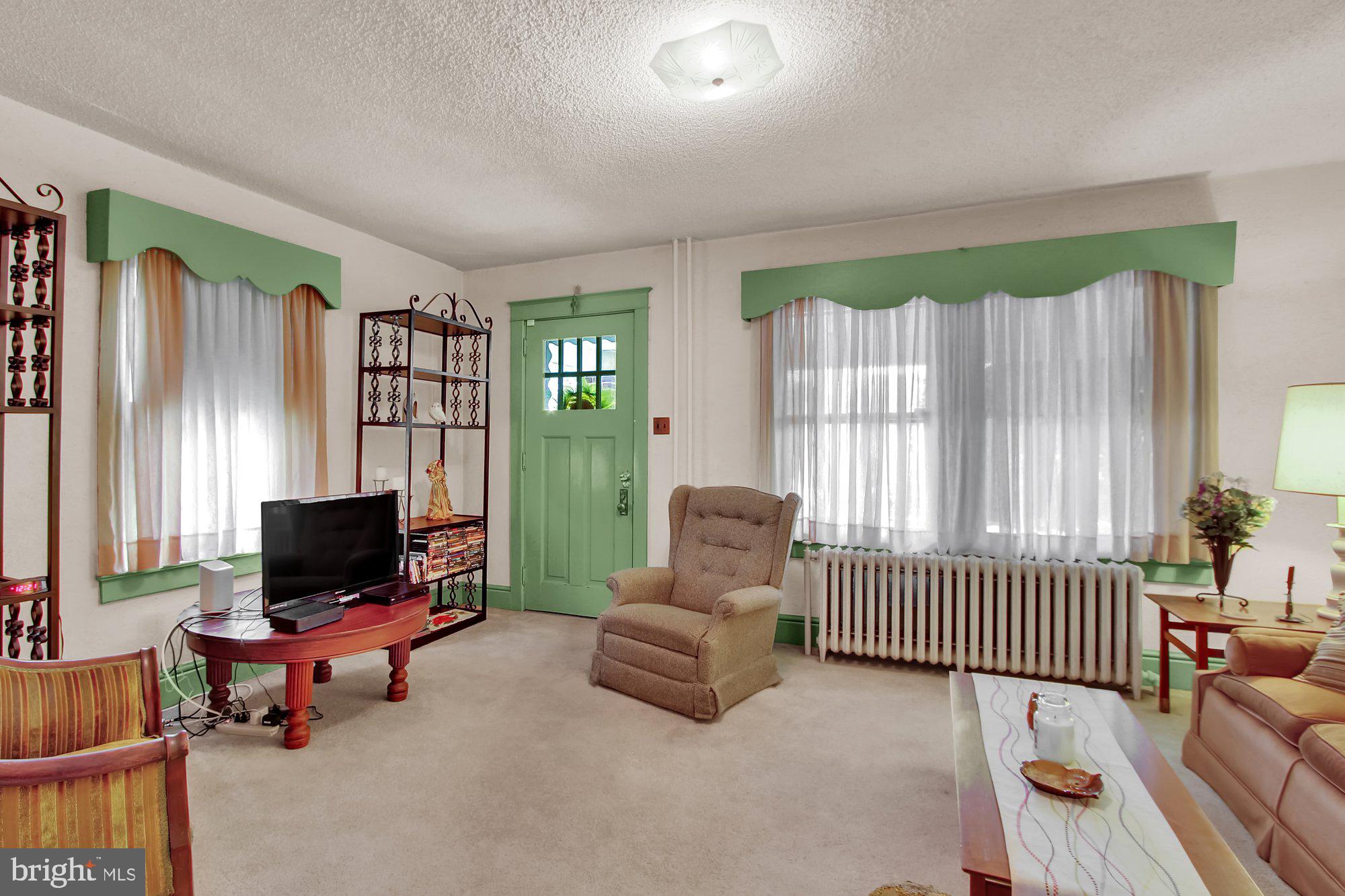 110 Lyndhurst Road York, PA 17402 - Photo 5 of 28 Gallery Image 5