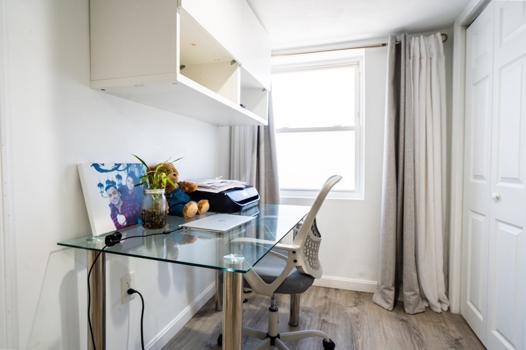 378 Ferry Street Everett, MA 02149 - Photo 23 of 33