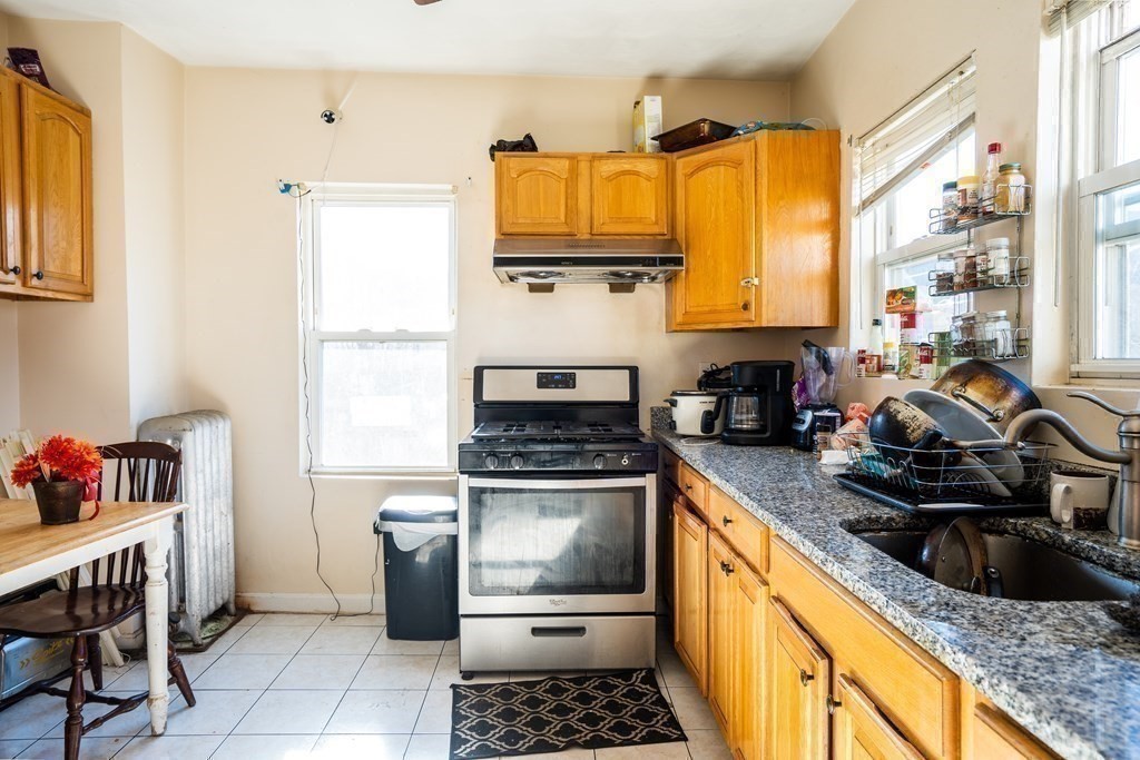 378 Ferry Street Everett, MA 02149 - Photo 25 of 33