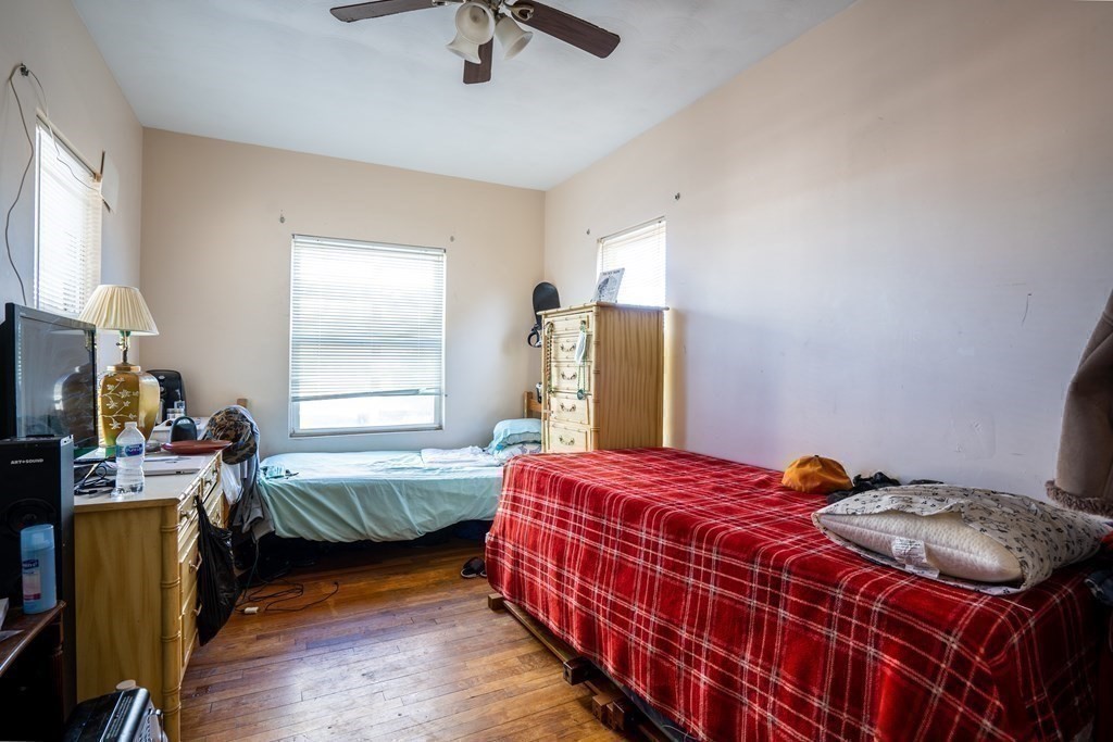 378 Ferry Street Everett, MA 02149 - Photo 28 of 33