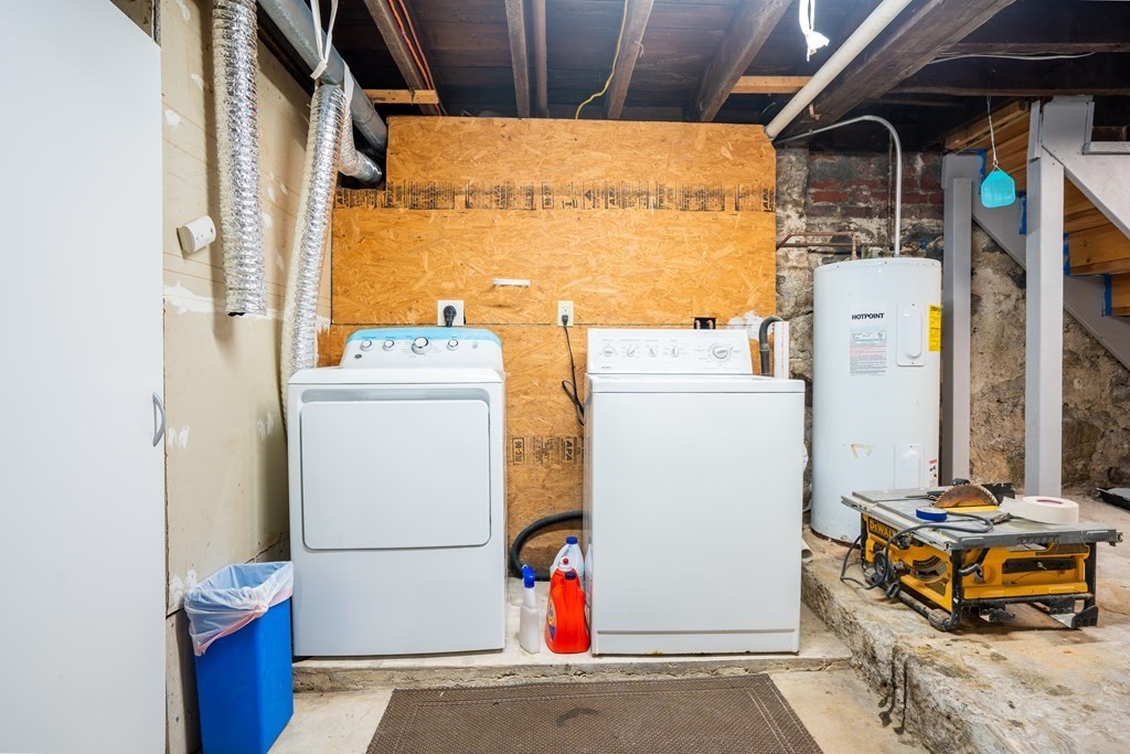 378 Ferry Street Everett, MA 02149 - Photo 31 of 33