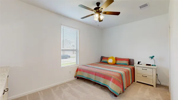 $3,400 | 711 Hooks Trail Lane, League City, TX 77573