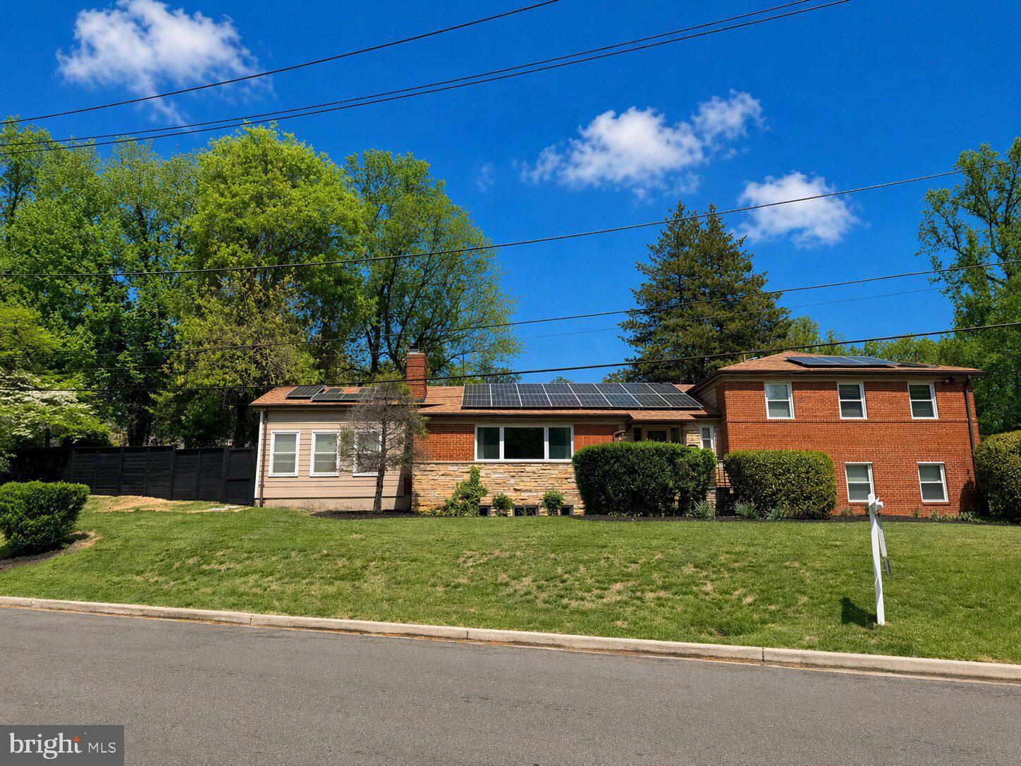 1801 Primrose Road Northwest Washington, DC 20012 - Photo 3 of 61