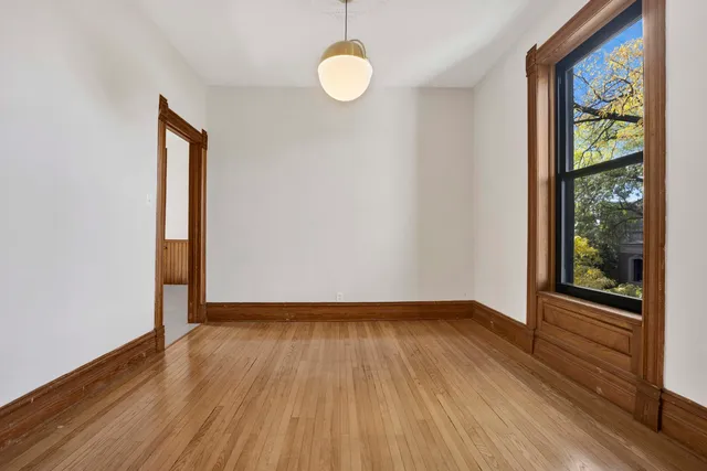 $2,995 | 825 West Armitage Avenue, Unit 3S, Chicago, IL 60614