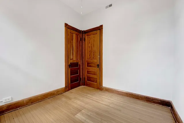 $2,995 | 825 West Armitage Avenue, Unit 3S, Chicago, IL 60614