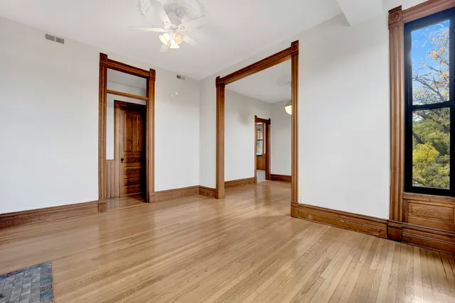 $2,995 | 825 West Armitage Avenue, Unit 3S, Chicago, IL 60614