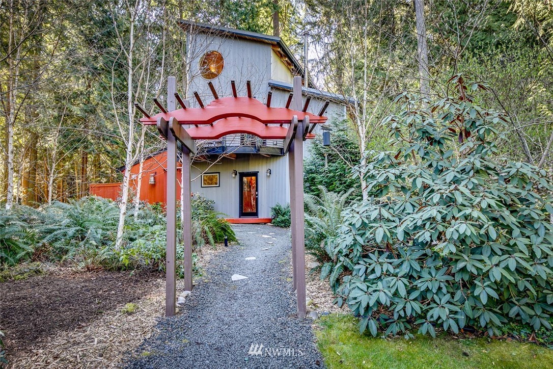 16181 Agate Pass Road Northeast Bainbridge Island, WA 98110 - Photo 2 of 38 Gallery Image 2