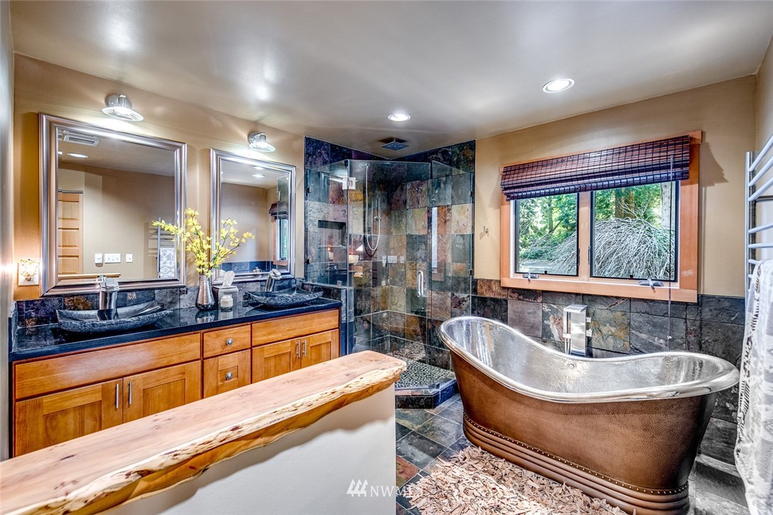 16181 Agate Pass Road Northeast Bainbridge Island, WA 98110 - Photo 15 of 38 Gallery Image 15
