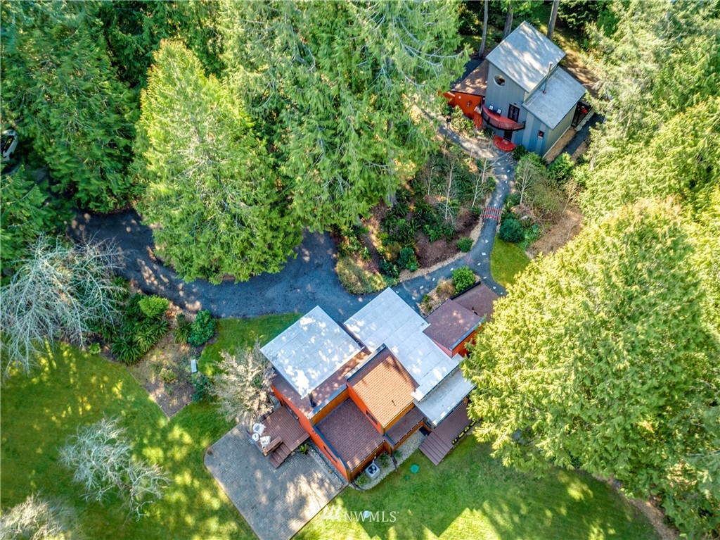 16181 Agate Pass Road Northeast Bainbridge Island, WA 98110 - Photo 4 of 38 Gallery Image 4