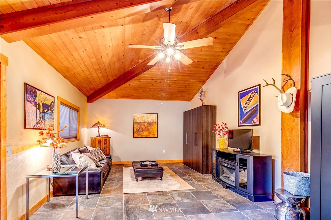 16181 Agate Pass Road Northeast Bainbridge Island, WA 98110 - Photo 34 of 38 Gallery Image 34