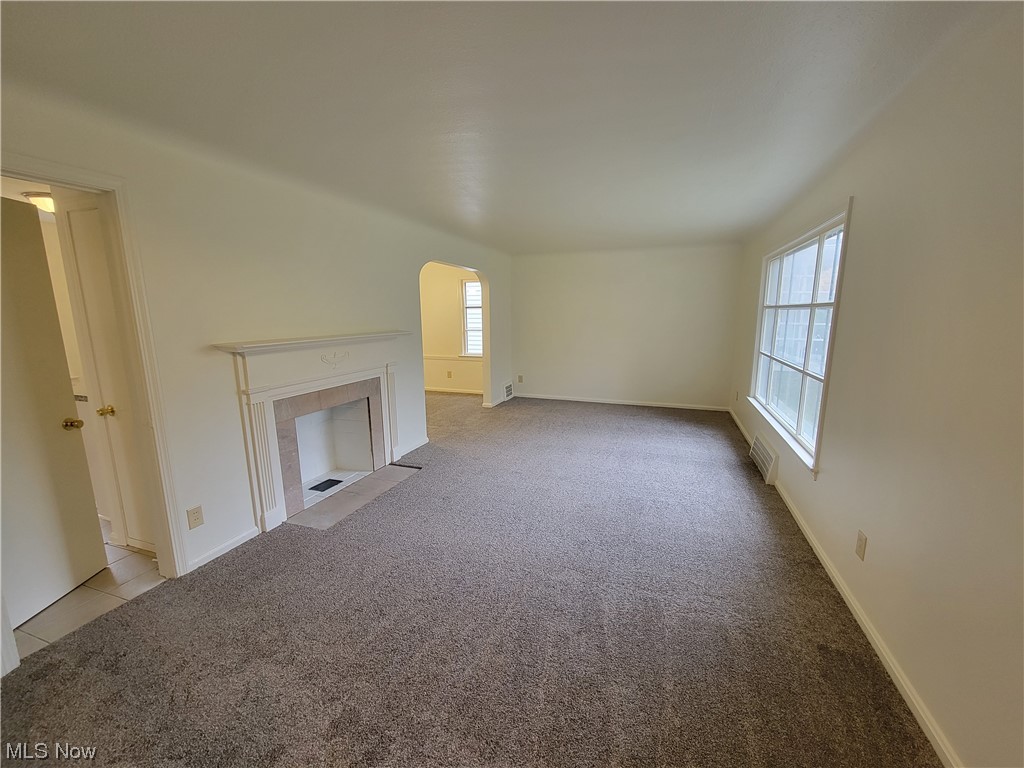 899 Selwyn Road Cleveland Heights, OH 44112 - Photo 7 of 28 Gallery Image 7