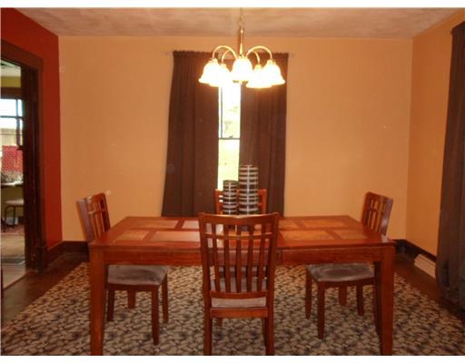 2324 Washington Road Canonsburg, PA 15317 - Photo 5 of 18 Dining Room.