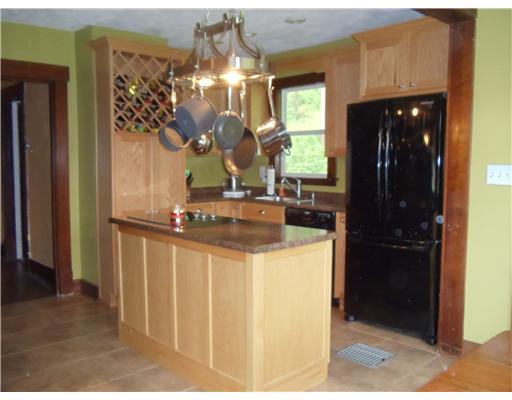 2324 Washington Road Canonsburg, PA 15317 - Photo 8 of 18 Kitchen.