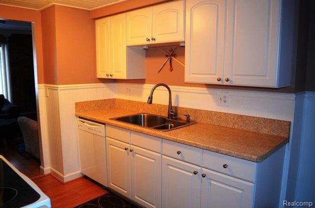 792 Oak Brook Ridge Drive, Unit 154 Rochester, MI 48307 - Photo 5 of 14 house 028.JPG