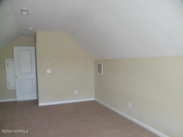 $1,905 | 308 Lynden Lane, New Bern, NC 28560