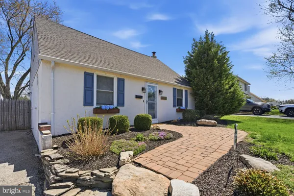 $449,900 | 1014 Thrush Lane, Audubon, PA 19403