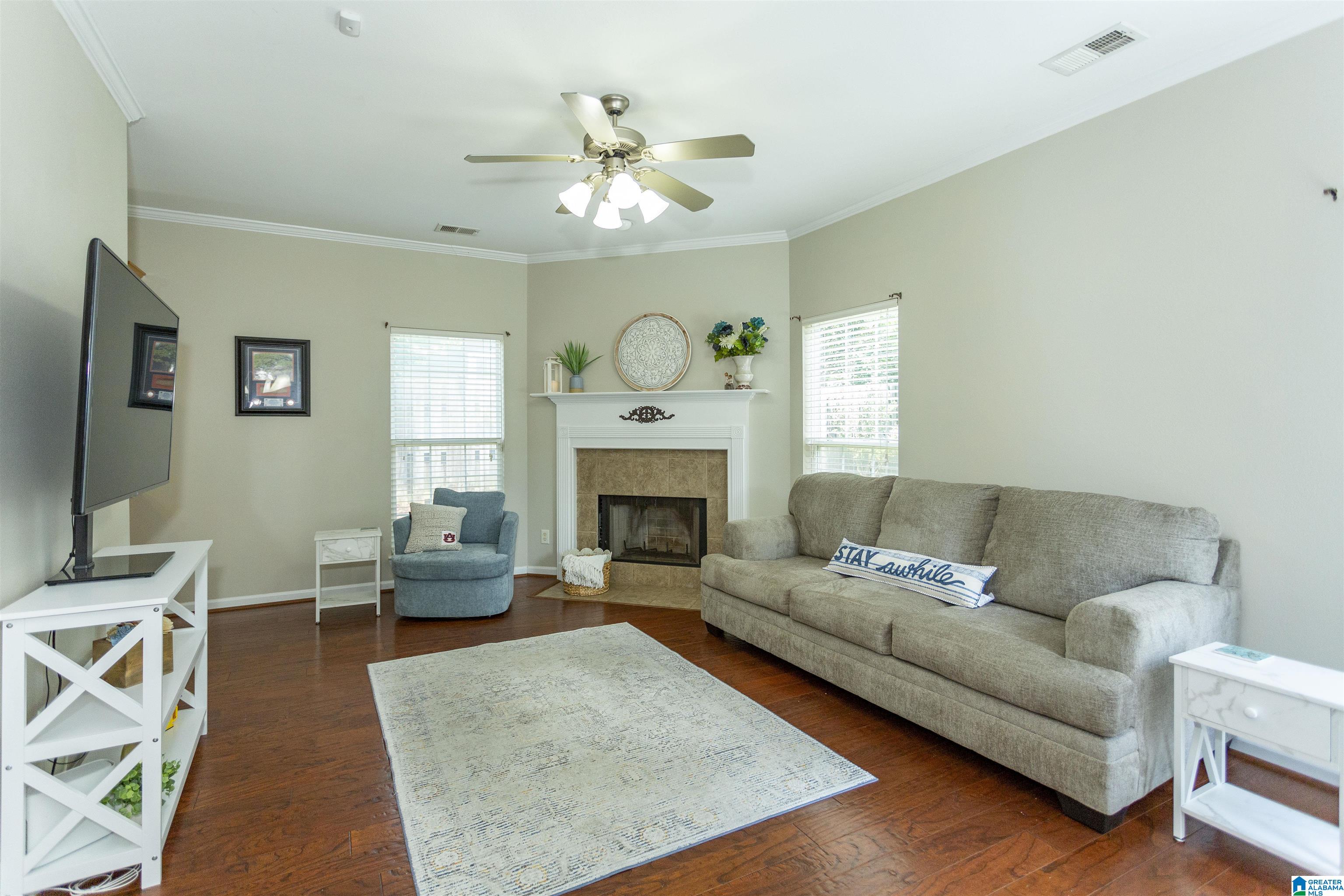 265 Nottingham Drive Calera, AL 35040 - Photo 6 of 38