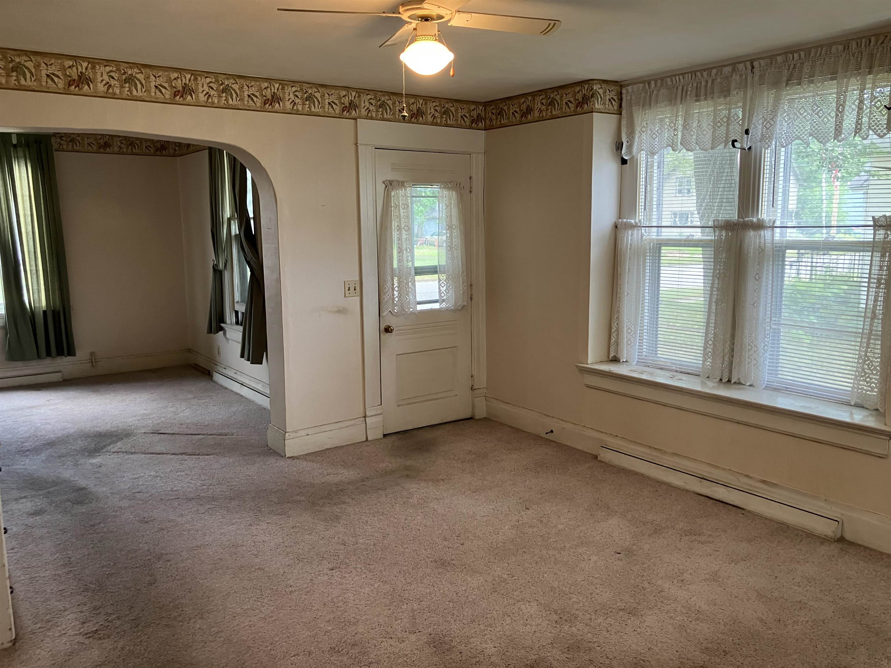 809 Ware Street Waupaca, WI 54981 - Photo 10 of 19
