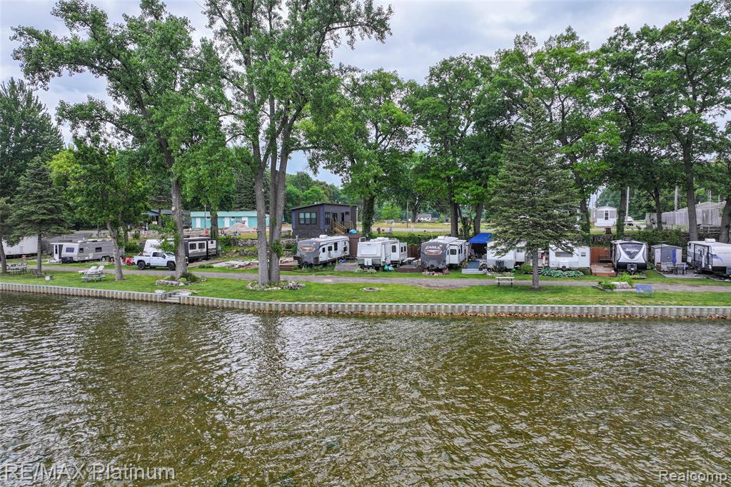 2 Serenity Shore Fenton, MI 48430 - Photo 16 of 22