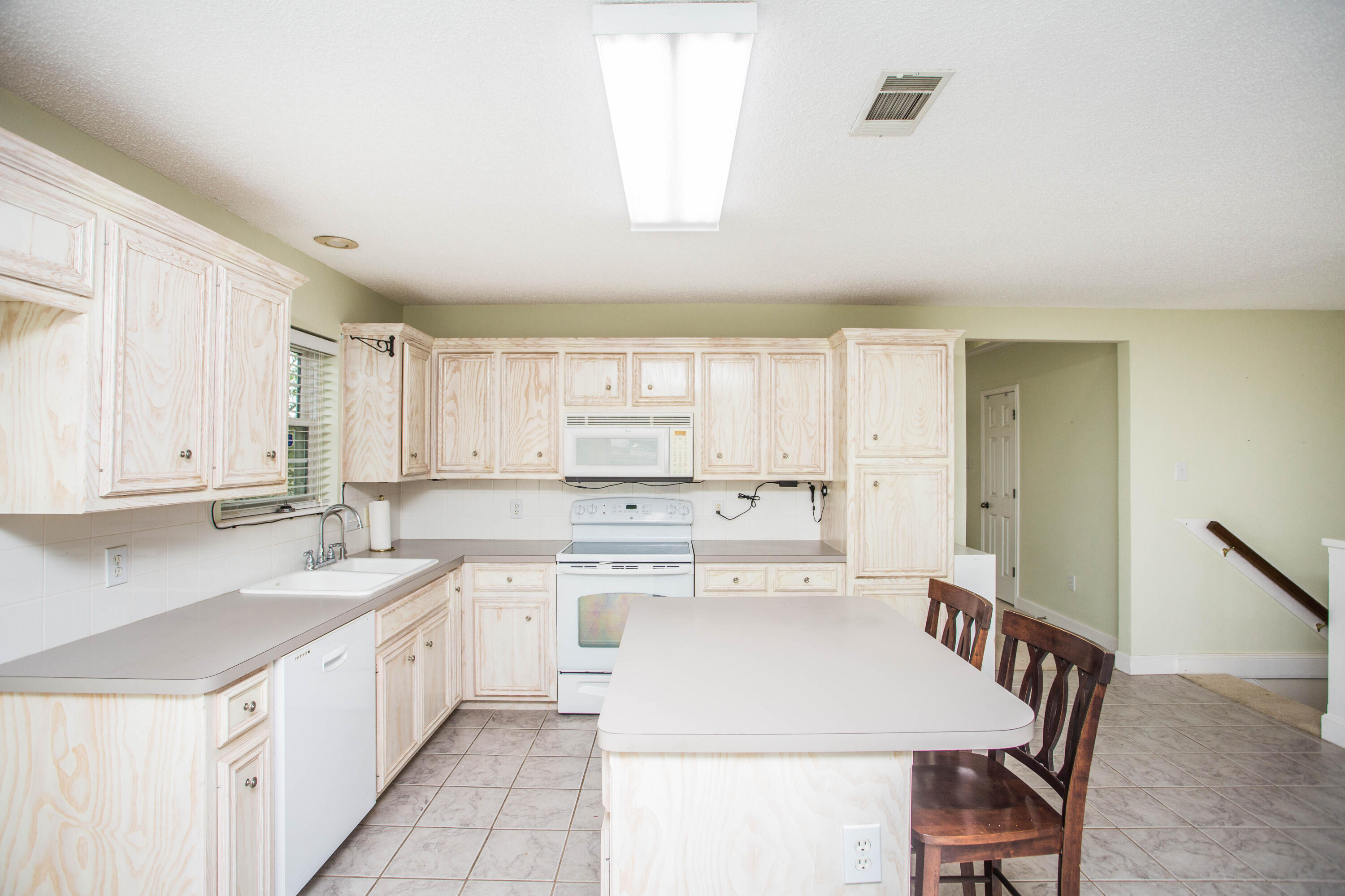 1819 81st Street Lubbock, TX 79423 - Photo 13 of 37 db